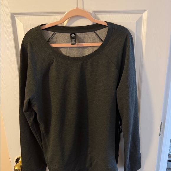 90 Degree By Reflex Tops - NWT 90 Degree by Reflex Raglan Pullover - Heather Ashy Moss